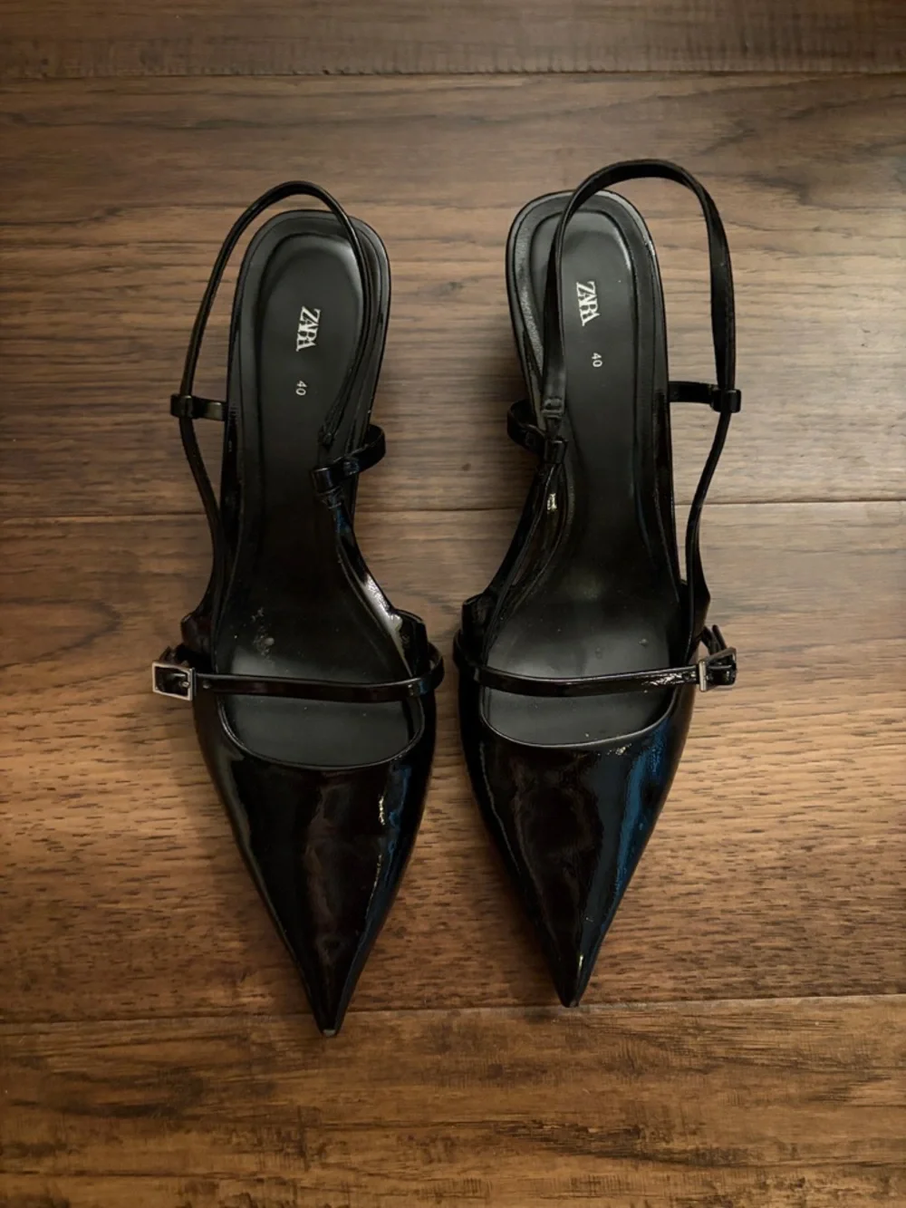 🪄 Black Pointed Kitten Heels🪄 - Picture 1 of 3